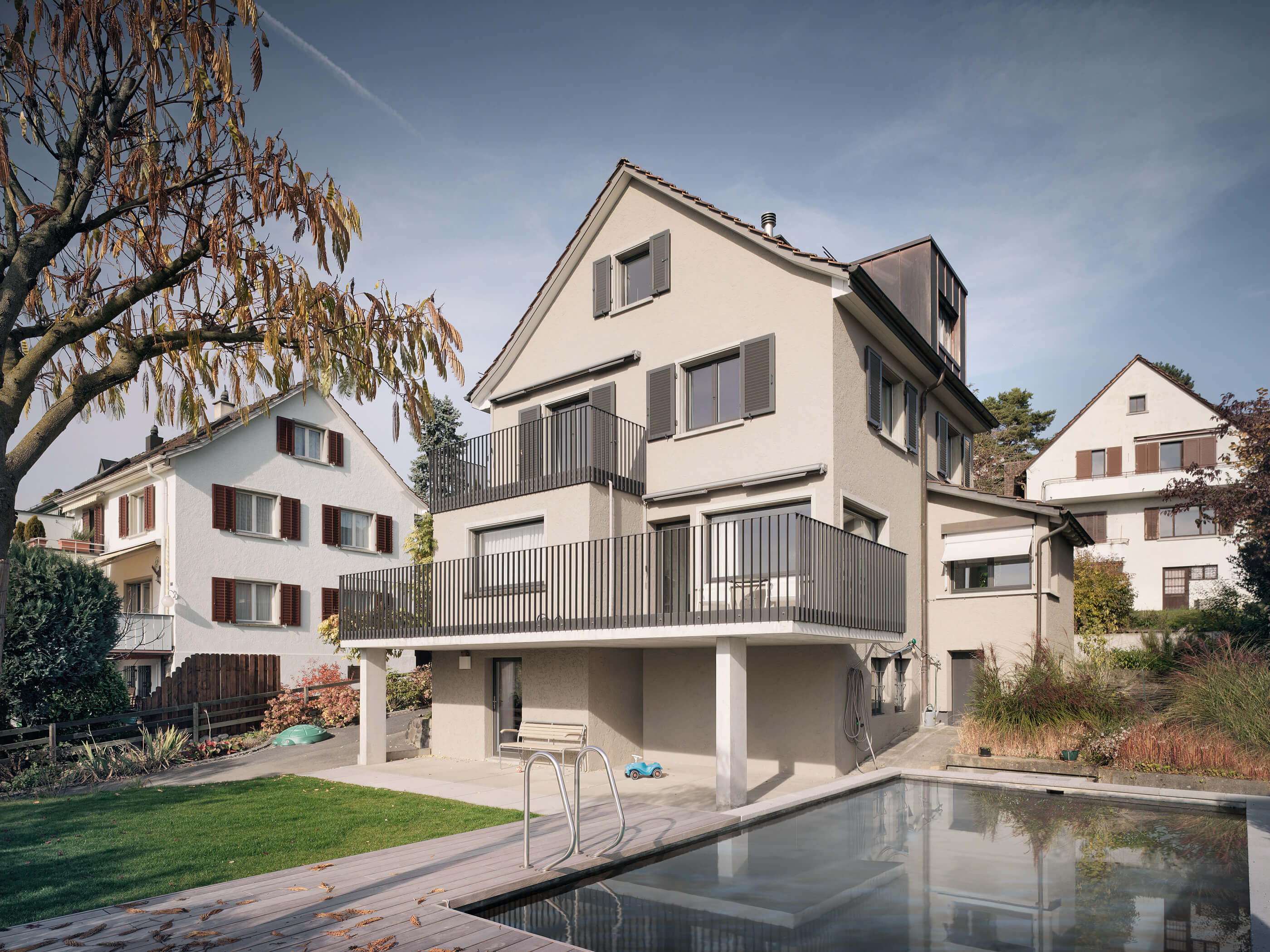 Auusenansicht mit Pool